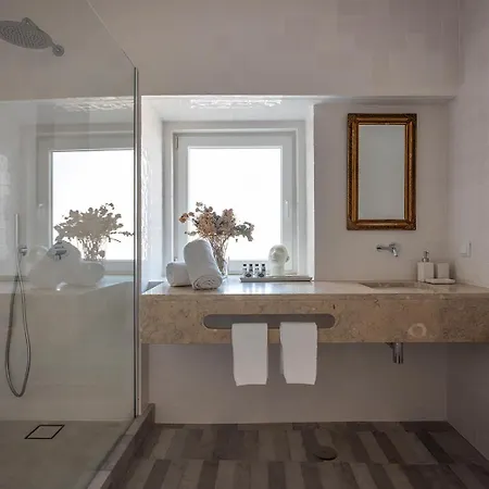 54 サンタ カタリーナ アパート リスボン