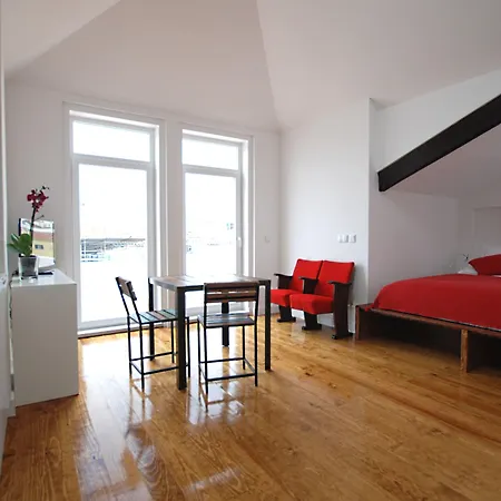 54 サンタ カタリーナ リスボン