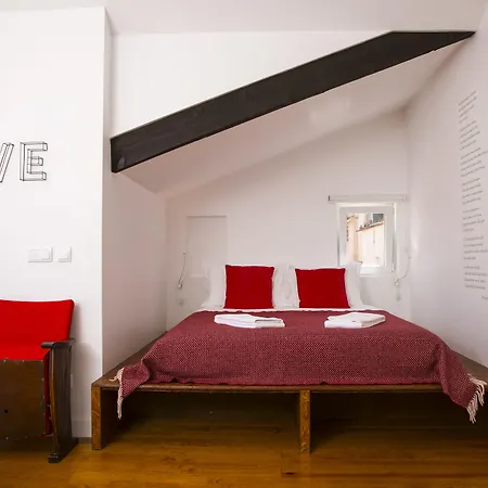 54 サンタ カタリーナ アパート *