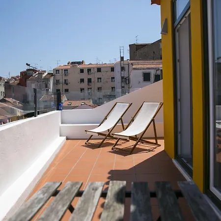 アパート 54 サンタ カタリーナ リスボン