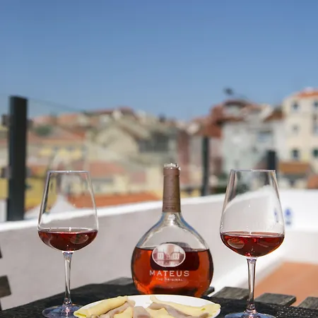 54 サンタ カタリーナ * リスボン