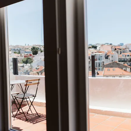 54 サンタ カタリーナ リスボン