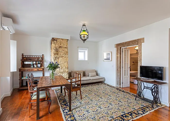 54 Santa Catarina Apartments