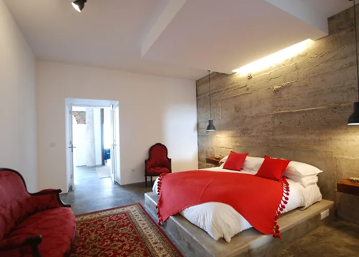 54 Santa Catarina Apartments *