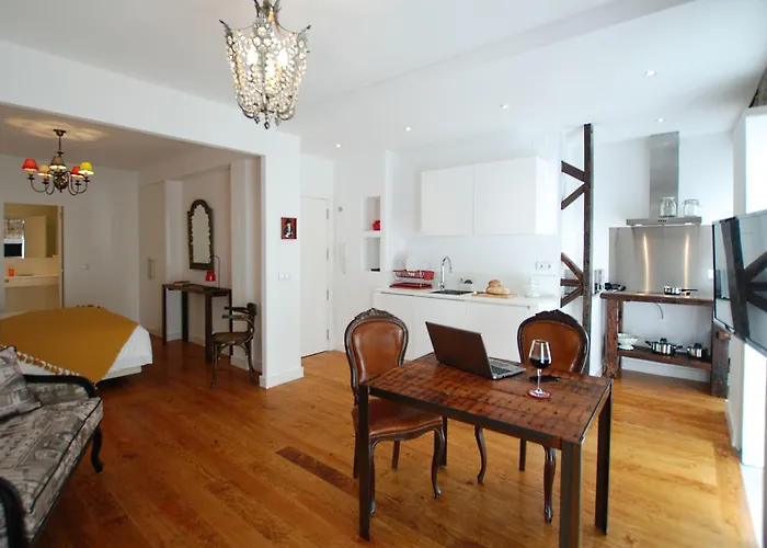 54 Santa Catarina Apartments